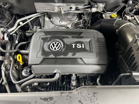 Used 2023 Volkswagen Atlas Cross Sport SE AWD/4WD image 28