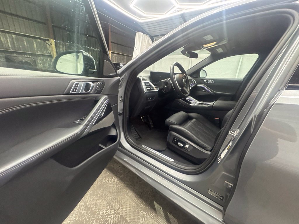 Used 2026 BMW X6 xDrive40i AWD/4WD image 15