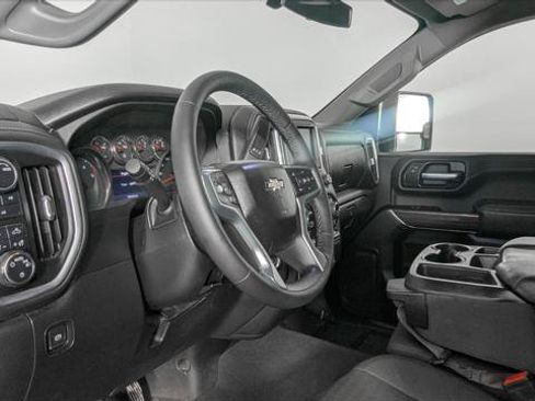 Used 2022 Chevrolet Silverado 2500 LT w/ Convenience Package AWD/4WD image 24