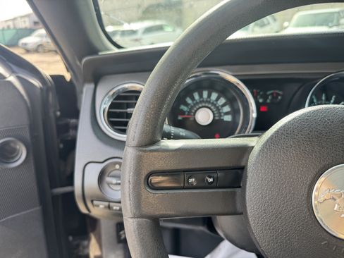 Used 2012 Ford Mustang V6 image 20