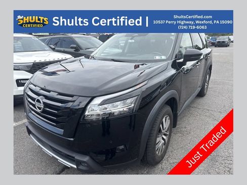 Used 2023 Nissan Pathfinder SL AWD/4WD image 1