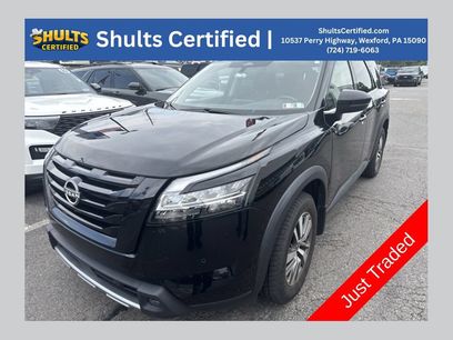 Used 2023 Nissan Pathfinder SL