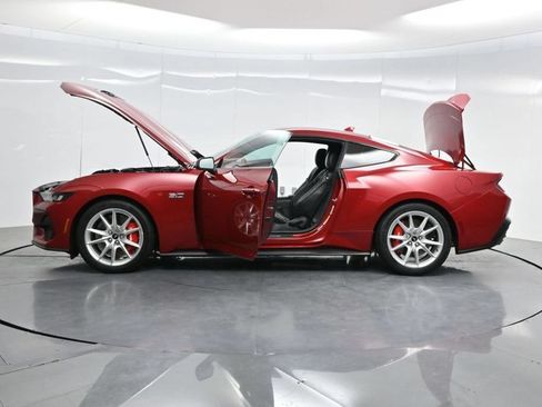 Used 2024 Ford Mustang GT Premium RWD image 47
