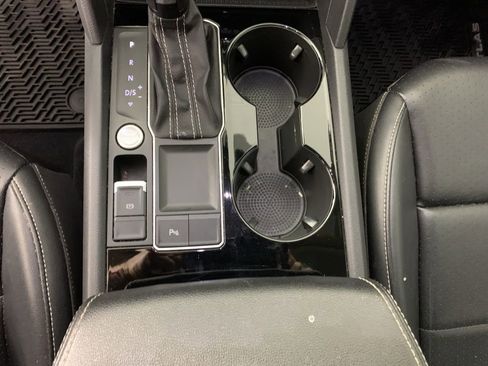 Used 2021 Volkswagen Atlas SEL R-Line image 27