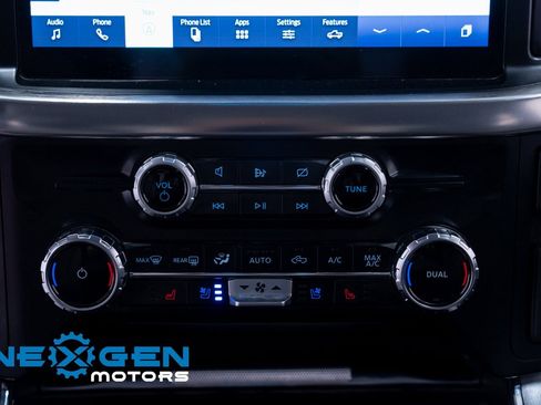 Used 2023 Ford F150 Lariat w/ Trailer Tow Package image 14