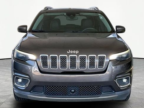 Used 2019 Jeep Cherokee Limited w/ Luxury Group FWD image 2