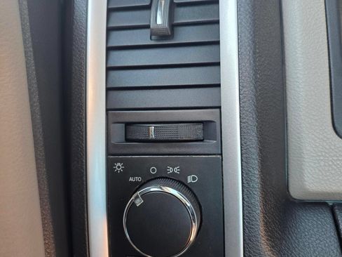 Used 2011 RAM 1500 Classic SLT AWD/4WD image 17