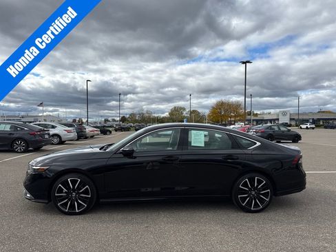 Certified 2023 Honda Accord Touring image 5