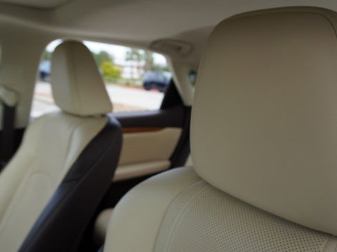 Used 2019 Lexus RX 350 FWD w/ Premium Package image 27