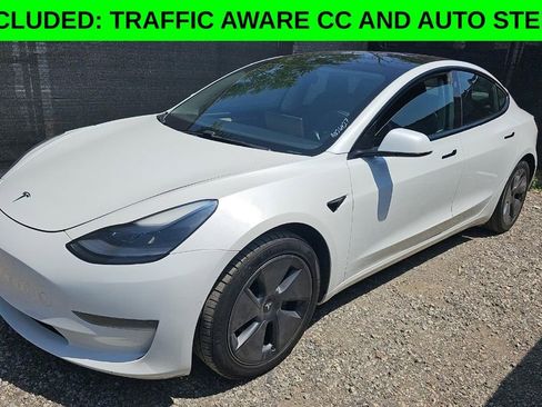 Used 2021 Tesla Model 3 Standard Range Plus RWD image 1