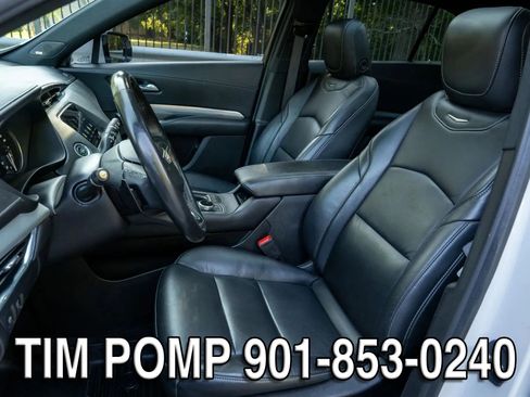 Used 2023 Cadillac XT4 Premium Luxury w/ Cold Weather Package FWD image 11