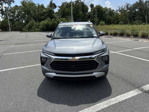 Used 2024 Chevrolet TrailBlazer LT w/ Driver Confidence Package FWD image 8