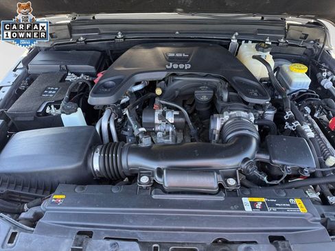 Certified 2021 Jeep Wrangler Unlimited Sahara AWD/4WD image 23