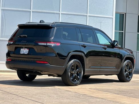 Used 2021 Jeep Grand Cherokee L Laredo AWD/4WD image 4