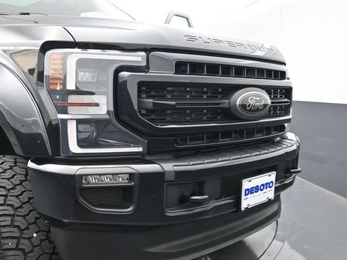 Used 2022 Ford F250 Lariat w/ Black Appearance Package AWD/4WD image 2