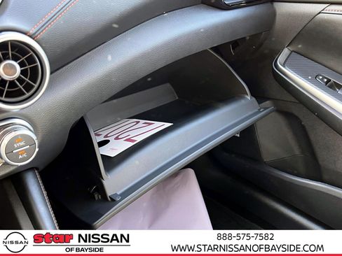 Used 2022 Nissan Sentra SR w/ SR Premium Package image 34