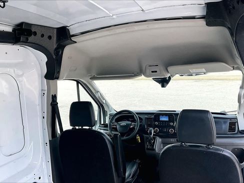 Used 2023 Ford Transit 250 Medium Roof AWD image 25