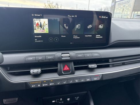 New 2025 Kia K4 LXS image 11