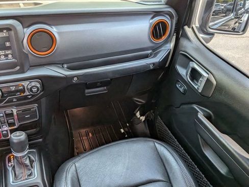 Used 2020 Jeep Gladiator Mojave AWD/4WD image 19