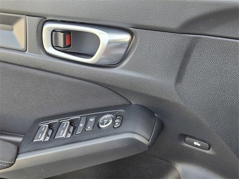 Used 2025 Honda Civic Sport image 20