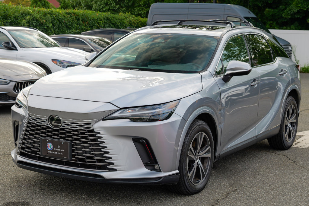 Used 2023 Lexus RX 350 Premium w/ Accessory Package AWD/4WD image 3
