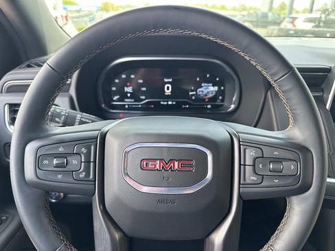 Used 2024 GMC Yukon XL AT4 w/ Technology Package image 29