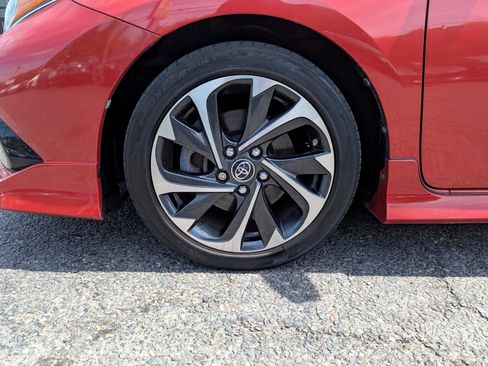 Used 2018 Toyota Corolla iM image 43