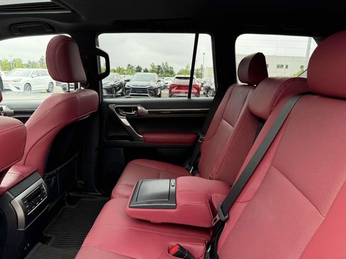 Used 2023 Lexus GX 460 Premium image 15