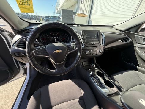 Used 2017 Chevrolet Malibu LS image 11