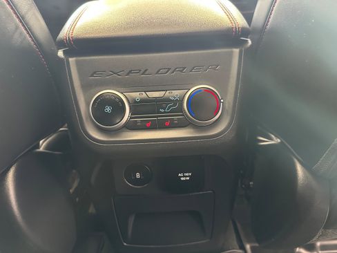 Used 2025 Ford Explorer ST-Line w/ Premium Package AWD/4WD image 15