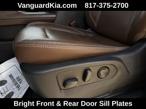 Used 2021 Chevrolet Tahoe High Country w/ Premium Package AWD/4WD image 35