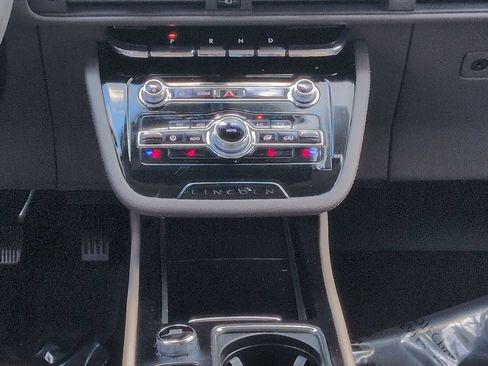 Certified 2022 Lincoln Corsair FWD image 19