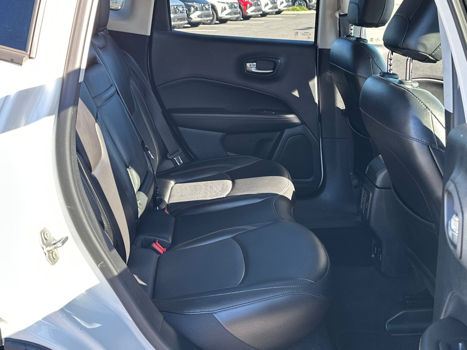 Used 2019 Jeep Compass Limited FWD image 15