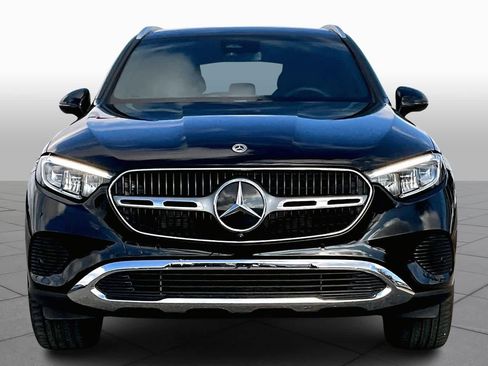 Used 2025 Mercedes-Benz GLC 300 image 3