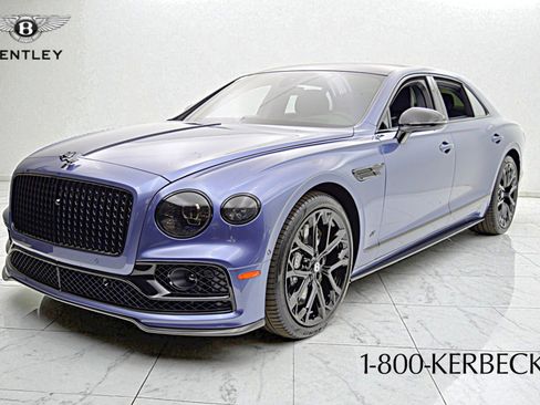 Used 2023 Bentley Flying Spur V8 image 1