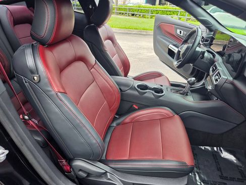 Used 2025 Ford Mustang Premium RWD image 19