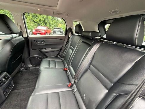 Used 2022 Nissan Rogue SL AWD/4WD image 28
