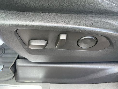 Certified 2023 Chevrolet Silverado 1500 LTZ AWD/4WD image 19