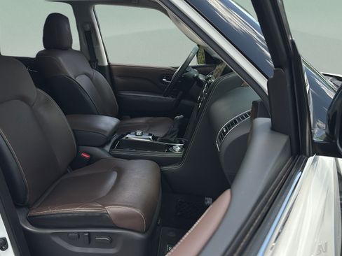 Used 2023 INFINITI QX80 Premium Select w/ Cargo Package AWD/4WD image 18