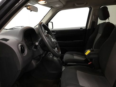 Used 2015 Jeep Patriot Sport w/ Power Value Group image 5