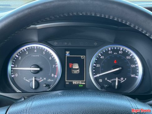 Certified 2017 Toyota Highlander Limited FWD image 25