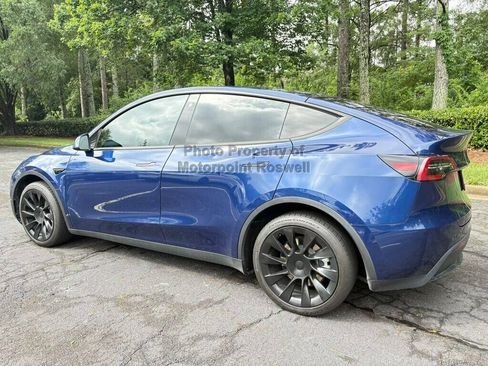 Used 2023 Tesla Model Y Long Range AWD/4WD image 6
