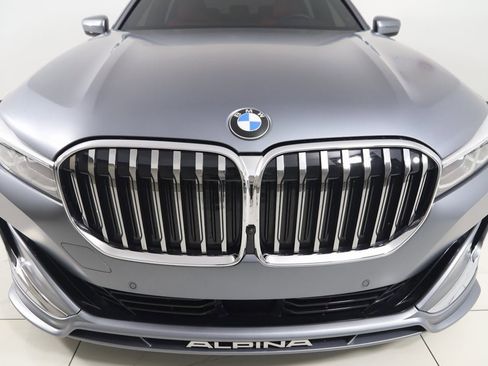 Used 2022 BMW ALPINA B7 xDrive w/ Luxury Rear Seating Package image 82