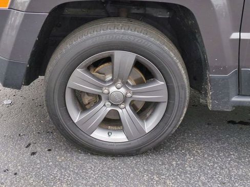 Used 2015 Jeep Patriot High Altitude FWD image 30