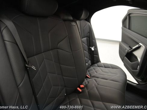 Used 2025 BMW 750e xDrive xDrive w/ Executive Package image 24