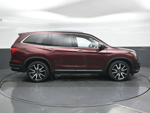 Used 2021 Honda Pilot Elite image 3