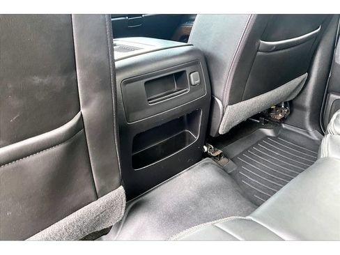 Used 2017 GMC Sierra 1500 Denali w/ Denali Ultimate Package AWD/4WD image 12
