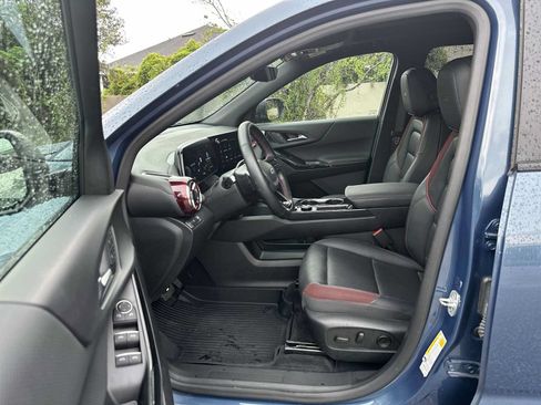 Certified 2025 Chevrolet Equinox RS w/ Safety and Technology Package FWD image 2