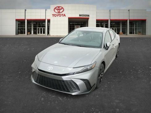 New 2026 Toyota Camry SE AWD/4WD image 9