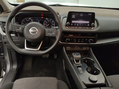 Used 2021 Nissan Rogue S image 22